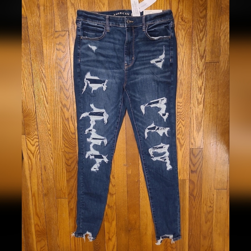 American Eagle 12R Distressed Skinny Jeans